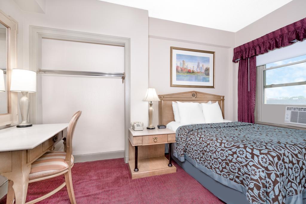 Days Inn By Wyndham Rochester Downtown Dış mekan fotoğraf