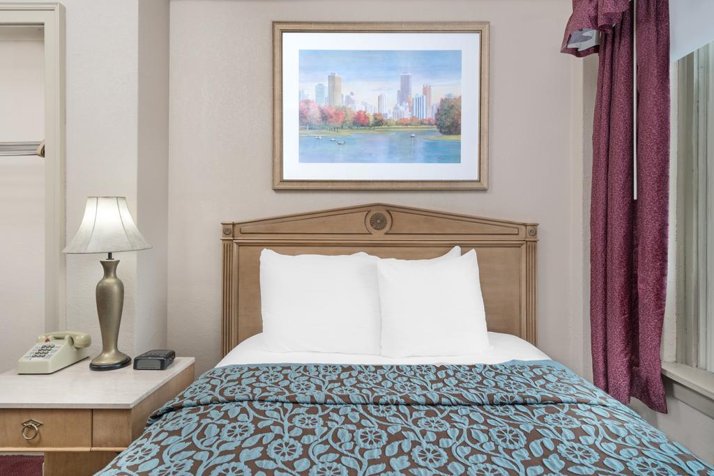 Days Inn By Wyndham Rochester Downtown Dış mekan fotoğraf
